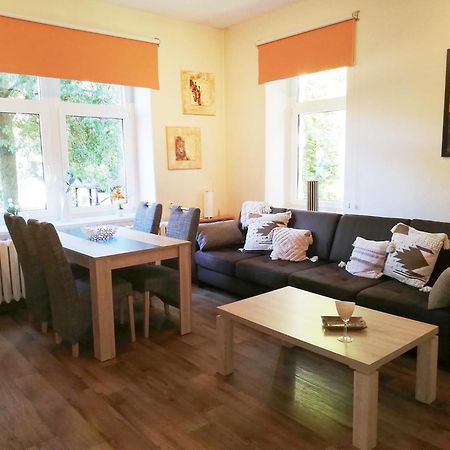 Ferienwohnung Und Pension "Zur Aue" Konigsbruck Екстер'єр фото